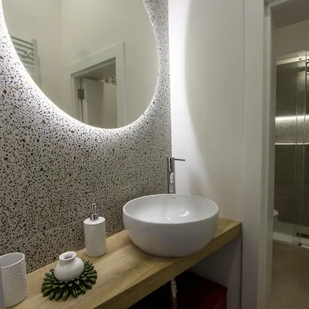 Msuites *